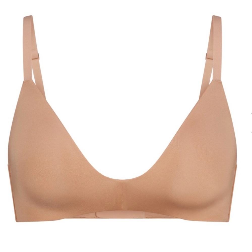 SKIMS WIRELESS BRA